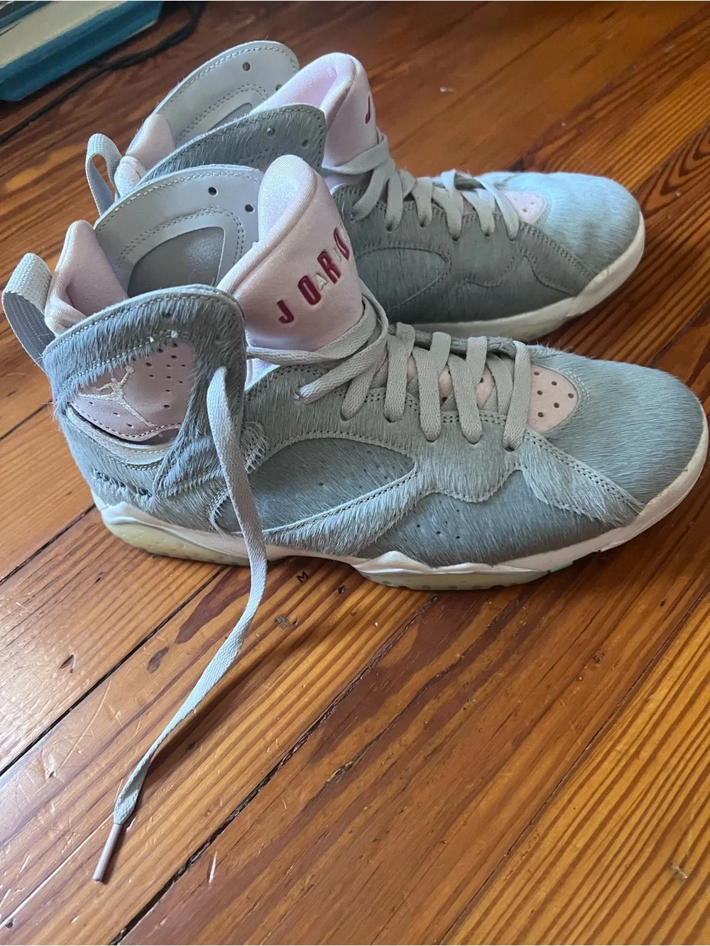 Jordan 7 Retro SE ‘Hare 2.0’ in Sage Green and Pink